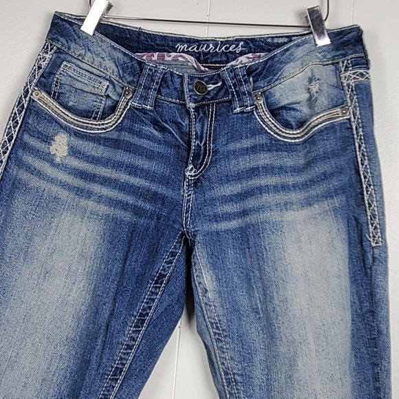 Maurices bootcut contrasting stitching jeans size 5 / 6 - Picture 2 of 15